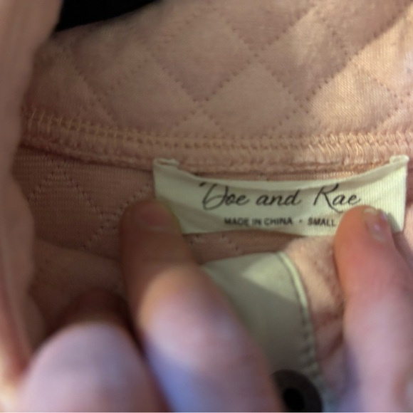 Doe an Rae Quilted Pullover - Picture 5 of 5